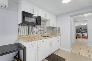 7012 Center Creek Dr, Tampa, FL 33615 - Photo 32