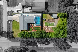 7012 Center Creek Dr, Tampa, FL 33615 - Photo 2