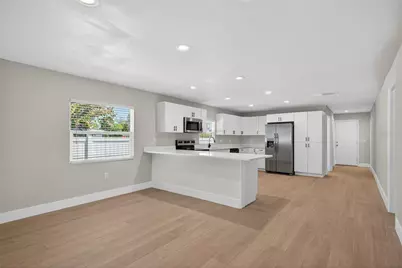 4248 4th Avenue S, Saint Petersburg, FL 33711 - Photo 8