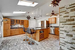 2301 7th Ave N, Saint Petersburg, FL 33713 - Photo 12