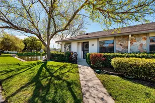 1601 43rd Street N, Saint Petersburg, FL 33713 - Photo 1