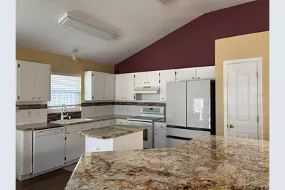 10290 Oasis Palm Drive, Tampa, FL 33615 - Photo 4
