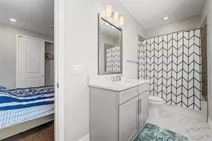 28336 Picana Ln, Wesley Chapel, FL 33543 - Photo 20