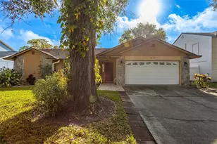 8639 Leighton Dr, Tampa, FL 33614 - Photo 2