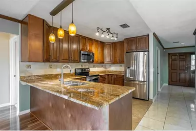 8639 Leighton Drive, Tampa, FL 33614 - Photo 10