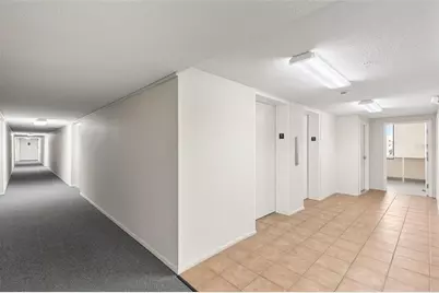 255 Dolphin Point #513, Clearwater Beach, FL 33767 - Photo 18