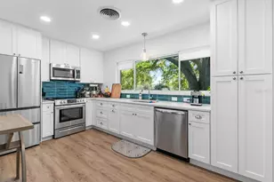 3723 Orchard Grove Ln, Largo, FL 33770 - Photo 10