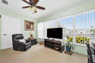 219 Elmwood Cir, Seminole, FL 33777 - Photo 24