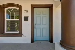 712 15th Ave S, Saint Petersburg, FL 33701 - Photo 8