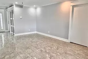 6317 Wisteria Ln, Apollo Beach, FL 33572 - Photo 8