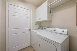 1827 Hammocks Ave, Lutz, FL 33549 - Photo 26