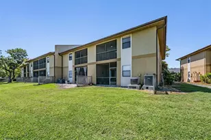 10103 Sailwinds Blvd N, Largo, FL 33773 - Photo 36