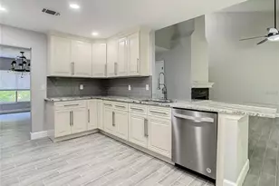 6708 Yardley Way, Tampa, FL 33647 - Photo 14