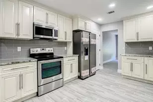 6708 Yardley Way, Tampa, FL 33647 - Photo 12
