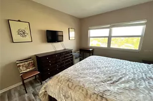 880 Mandalay Ave, Clearwater Beach, FL 33767 - Photo 38