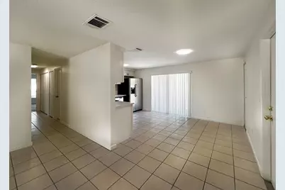 2307 Merrily Circle N, Seffner, FL 33584 - Photo 12