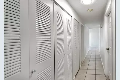 2307 Merrily Circle N, Seffner, FL 33584 - Photo 14