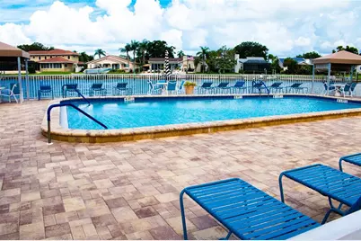 6020 Shore Boulevard S #107, Gulfport, FL 33707 - Photo 18