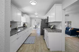 317 Elizabeth Ave, Clearwater, FL 33759 - Photo 10
