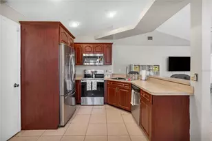 13506 Colorado Pl, Tampa, FL 33626 - Photo 8