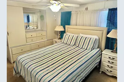 8300 Seminole Boulevard #241, Seminole, FL 33772 - Photo 12