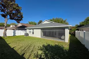 730 Straw Lake Dr, Brandon, FL 33510 - Photo 22