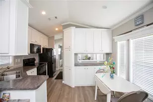 5642 Oak Ridge Ave, New Port Richey, FL 34652 - Photo 8