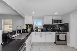 1819 Shore Dr S, South Pasadena, FL 33707 - Photo 10