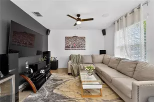 13209 Wildflower Meadow Dr, Riverview, FL 33579 - Photo 10