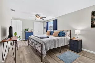 5900 Bayou Grande Blvd NE, Saint Petersburg, FL 33703 - Photo 16