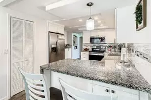 3357 Honeymoon Ln, Holiday, FL 34691 - Photo 6