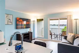 2506 N Rocky Point Dr, Tampa, FL 33607 - Photo 24