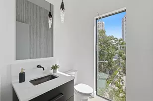 321 2nd St N, Saint Petersburg, FL 33701 - Photo 14