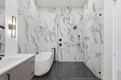 321 2nd Street N, Saint Petersburg, FL 33701 - Photo 24