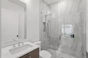 321 2nd St N, Saint Petersburg, FL 33701 - Photo 36