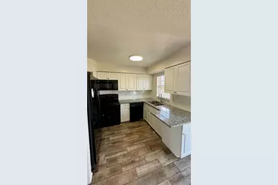 1920 E Edgewood Drive #I12, Lakeland, FL 33803 - Photo 4