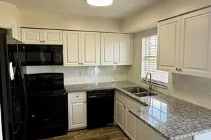 1920 E Edgewood Dr, Lakeland, FL 33803 - Photo 4