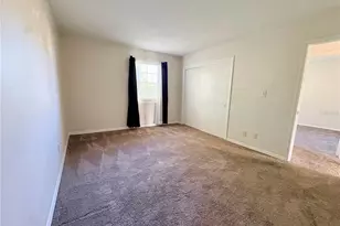 204 Pompano Dr SE, Saint Petersburg, FL 33705 - Photo 12