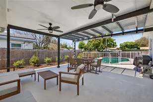 3911 14th Ave N, Saint Petersburg, FL 33713 - Photo 2