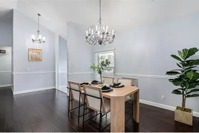 3721 Monarch Drive, Tampa, FL 33618 - Photo 4