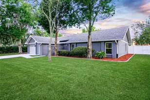 3721 Monarch Dr, Tampa, FL 33618 - Photo 32