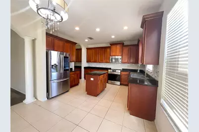 18010 Java Isle Drive, Tampa, FL 33647 - Photo 8