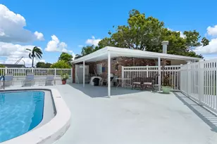 10008 Daffodil Street N, Pinellas Park, FL 33782 - Photo 44