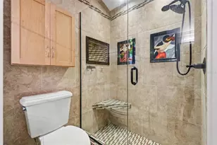 11767 Ashley Ct, Seminole, FL 33772 - Photo 10