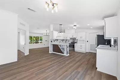 11708 Meadowdale Dr, Tampa, FL 33625 - Photo 4