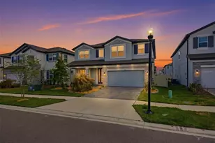 7792 Notched Pne Bnd, Wesley Chapel, FL 33545 - Photo 2