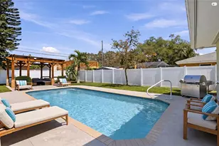1022 Sunnydale Dr, Clearwater, FL 33755 - Photo 2