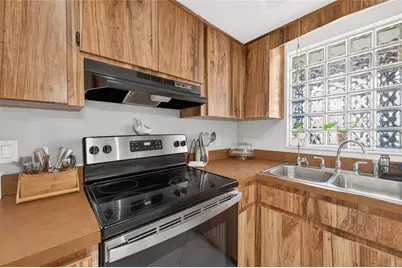 18322 Swan Lake Drive, Lutz, FL 33549 - Photo 8