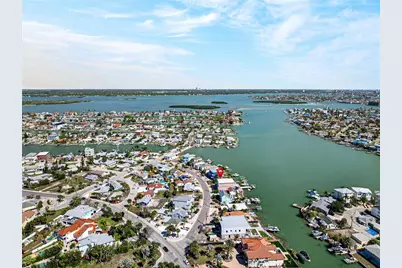 449 S Bayshore Drive, Madeira Beach, FL 33708 - Photo 16