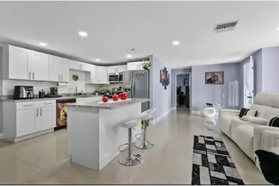 8310 Pat Boulevard, Tampa, FL 33615 - Photo 6